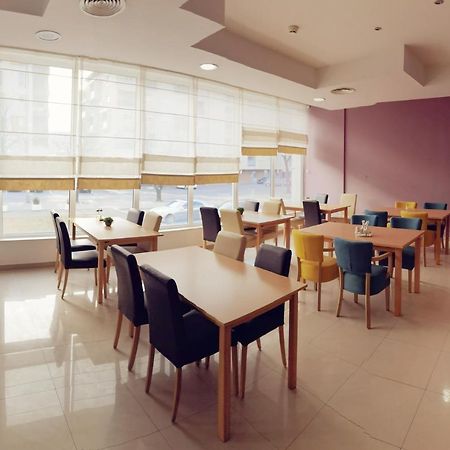 Student Hotel โมสตาร์ ภายนอก รูปภาพ
