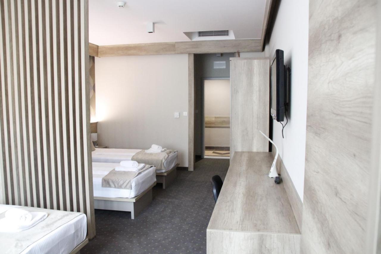 Student Hotel โมสตาร์ ภายนอก รูปภาพ